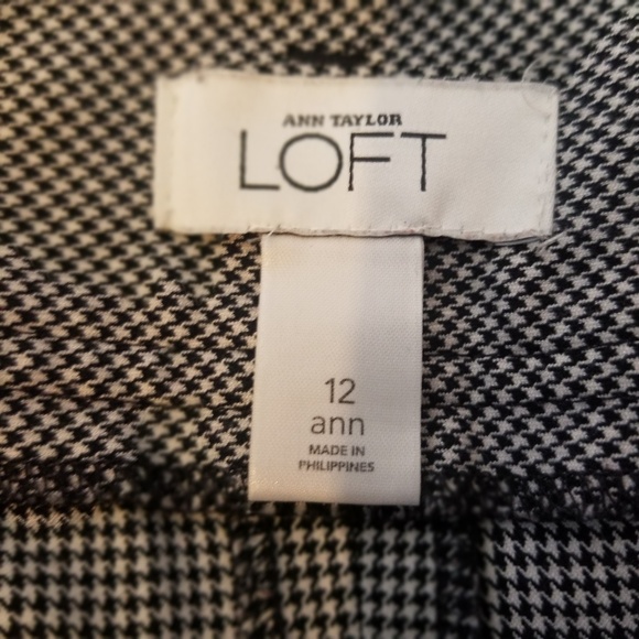 Ann Taylor's Loft Black and White Capris - Picture 3 of 3